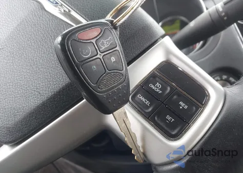 2012 Chrysler 200 Limited z USA, uszkodzony, nr VIN 1C3CCBCG7CN206484